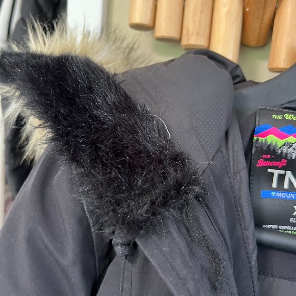 TNA Bancroft Parka - Picture 3 of 5